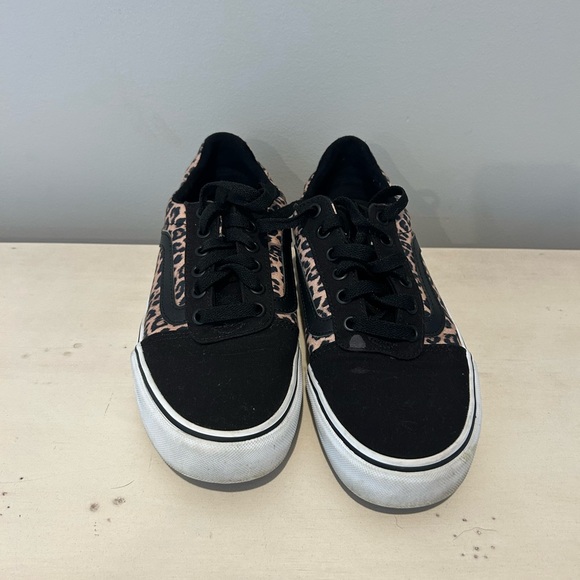 VANS woman’s sneakers in leopard print - Picture 3 of 7